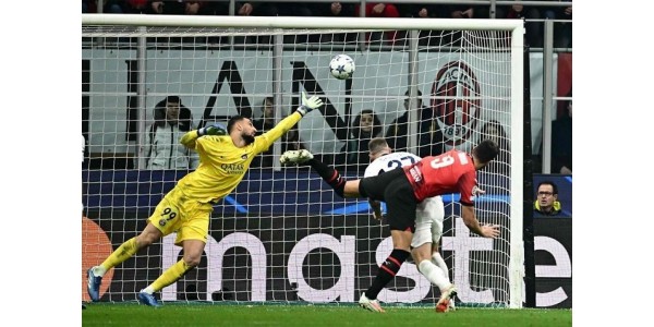 Il diverso trattamento riservato a Olivier Giroud e Gianluigi Donnarumma allo Stadio San Siro